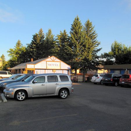 Blue Mountain Motel Pincher Creek Dış mekan fotoğraf