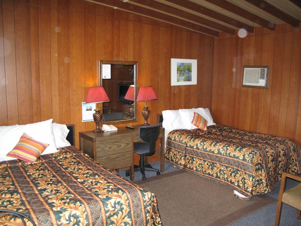 Blue Mountain Motel Pincher Creek Oda fotoğraf