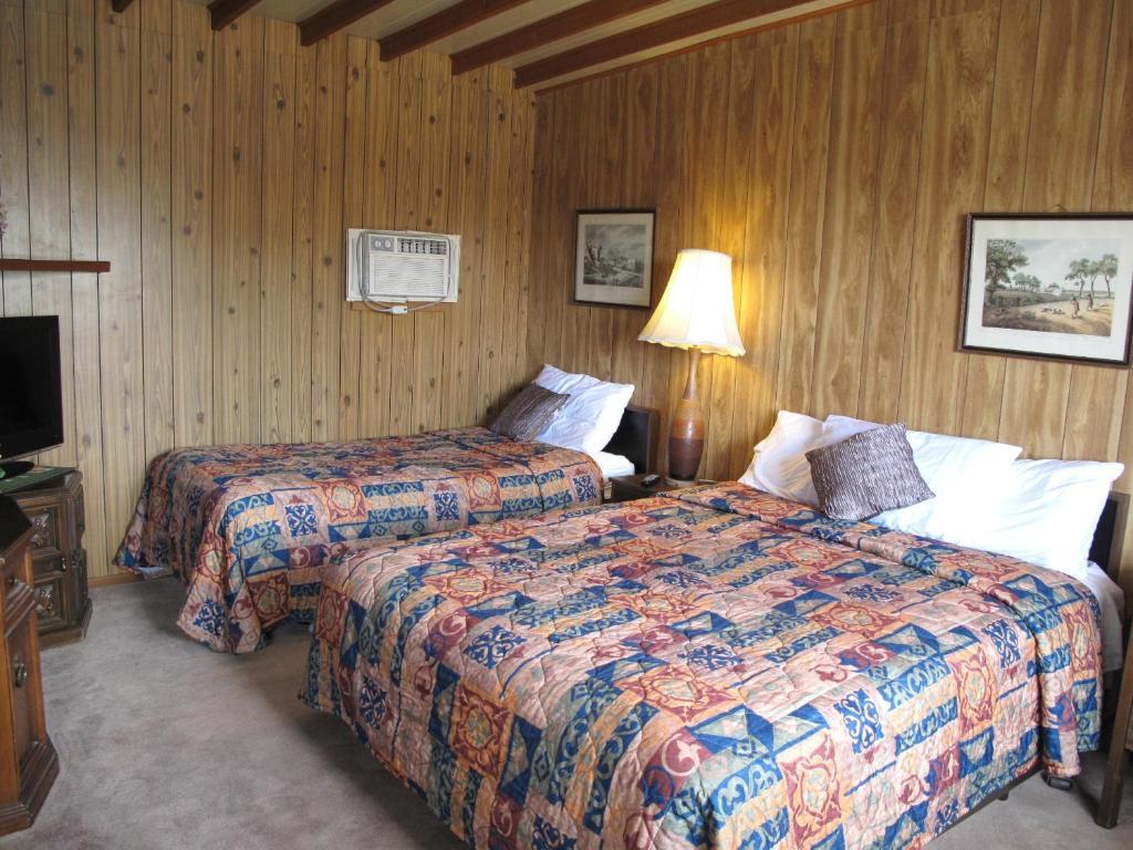 Blue Mountain Motel Pincher Creek Oda fotoğraf