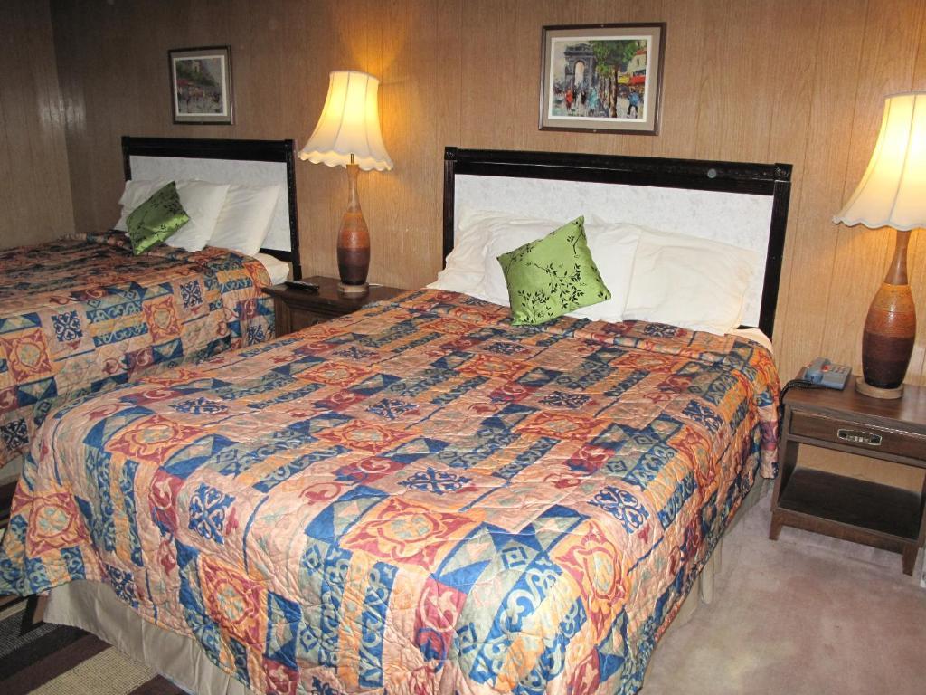 Blue Mountain Motel Pincher Creek Oda fotoğraf