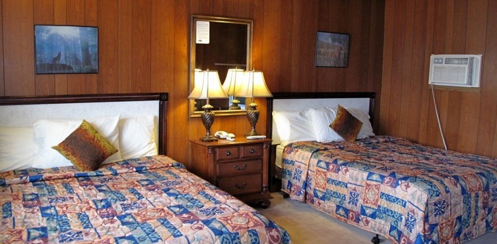 Blue Mountain Motel Pincher Creek Dış mekan fotoğraf